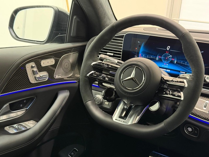 Mercedes-Benz GLE Vehicle Image 8