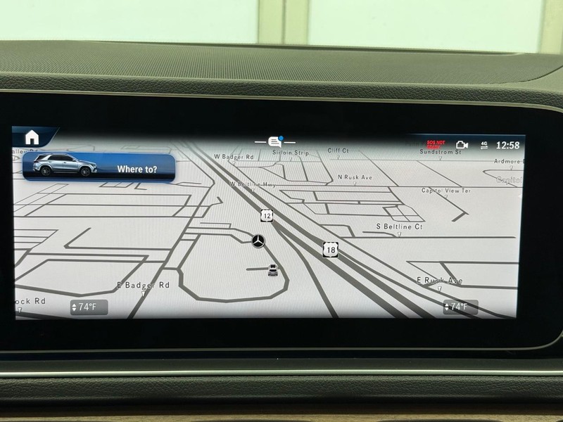 Mercedes-Benz GLE Vehicle Image 15