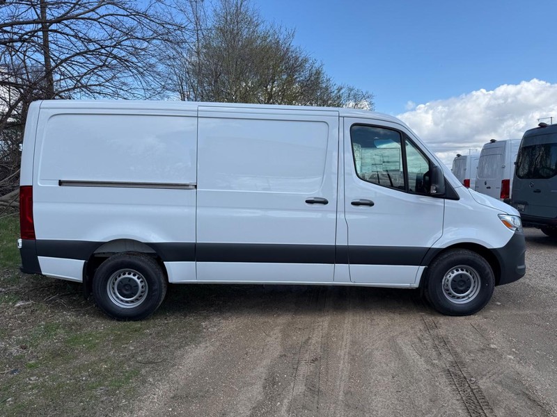 Mercedes-Benz Sprinter Van Vehicle Image 2