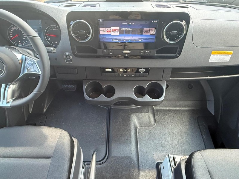 Mercedes-Benz Sprinter Van Vehicle Image 7