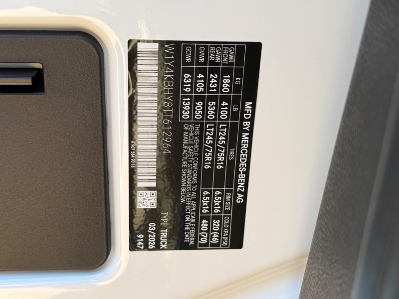 Mercedes-Benz Sprinter Van Vehicle Image 18