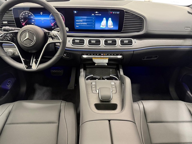 Mercedes-Benz GLE Vehicle Image 6