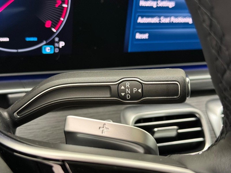 Mercedes-Benz GLE Vehicle Image 13