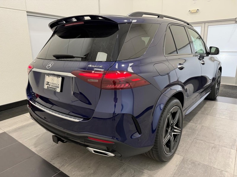 Mercedes-Benz GLE Vehicle Image 2