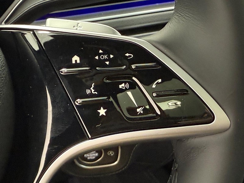 Mercedes-Benz GLE Vehicle Image 12