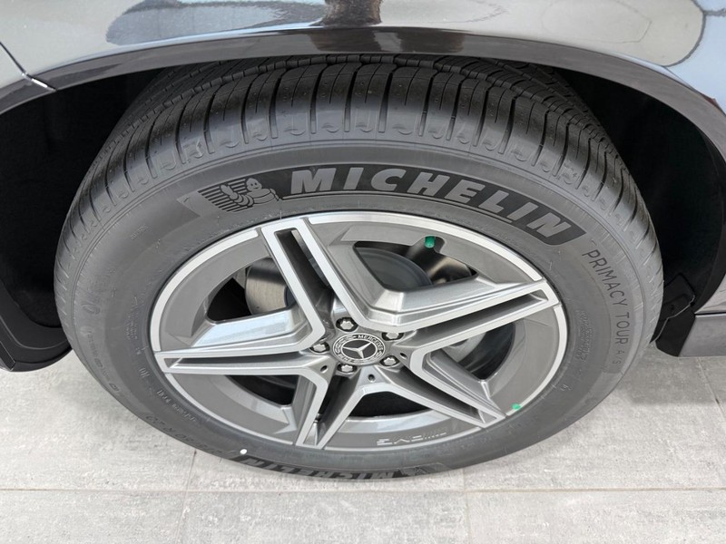 Mercedes-Benz GLE Vehicle Image 3