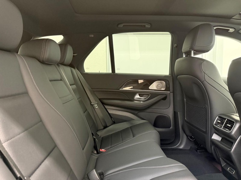Mercedes-Benz GLE Vehicle Image 5