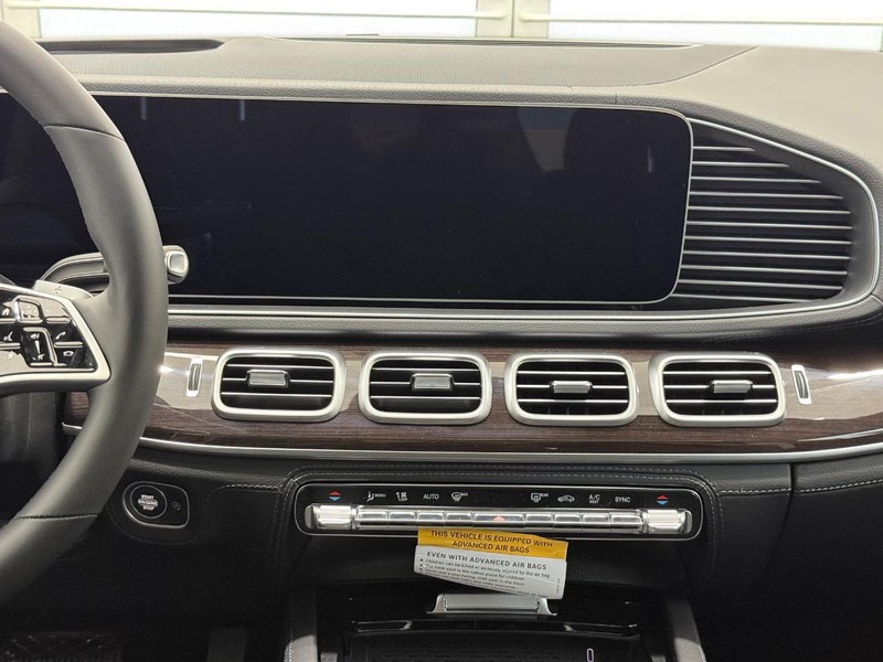 Mercedes-Benz GLE Vehicle Image 7