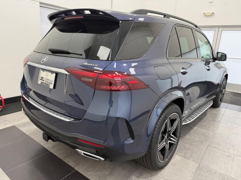 Mercedes-Benz GLE Vehicle Image 2