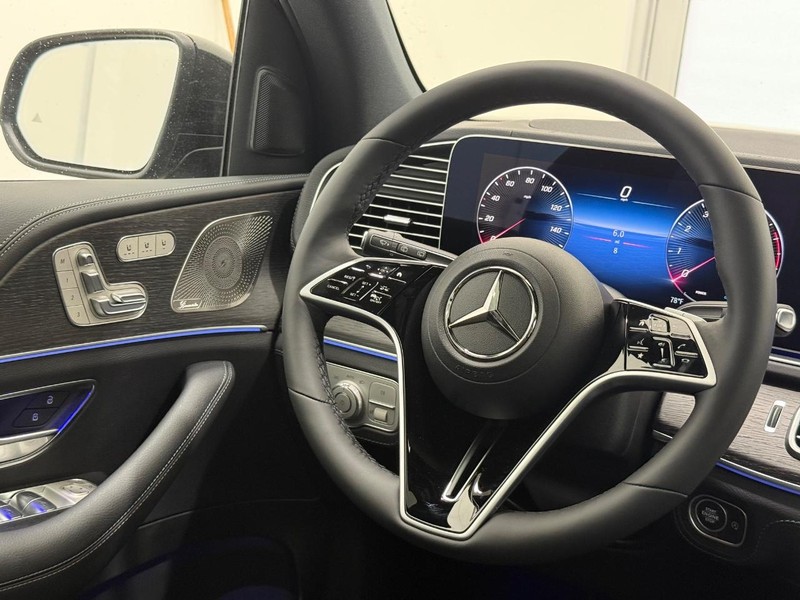Mercedes-Benz GLE Vehicle Image 7