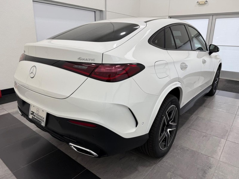 Mercedes-Benz GLC Vehicle Image 2