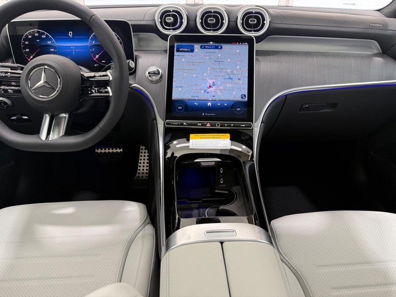 Mercedes-Benz GLC Vehicle Image 5