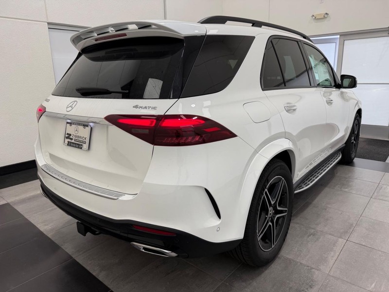 Mercedes-Benz GLE Vehicle Image 2