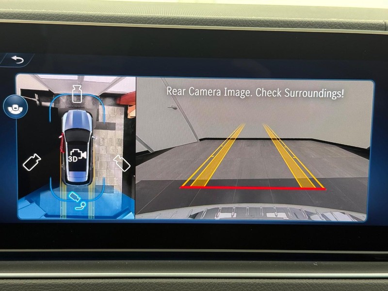 Mercedes-Benz GLE Vehicle Image 14
