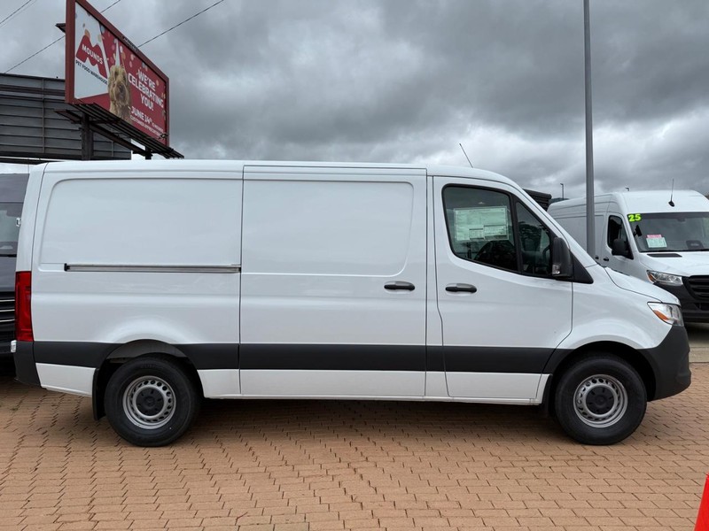 Mercedes-Benz Sprinter Van Vehicle Image 2