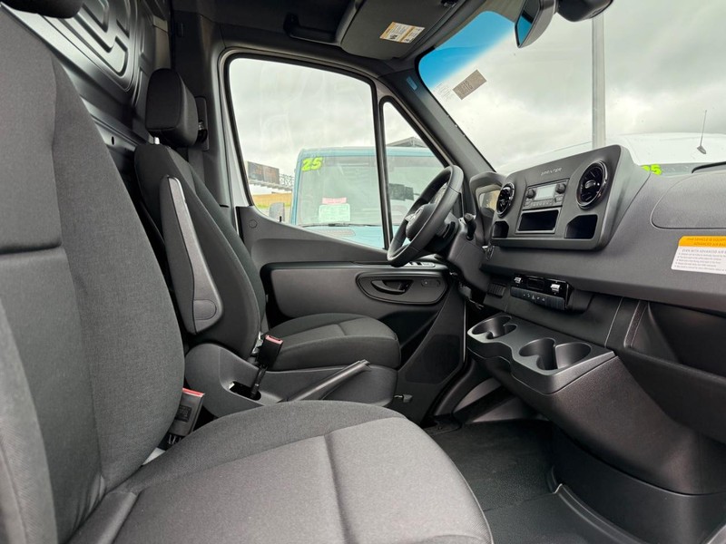 Mercedes-Benz Sprinter Van Vehicle Image 6