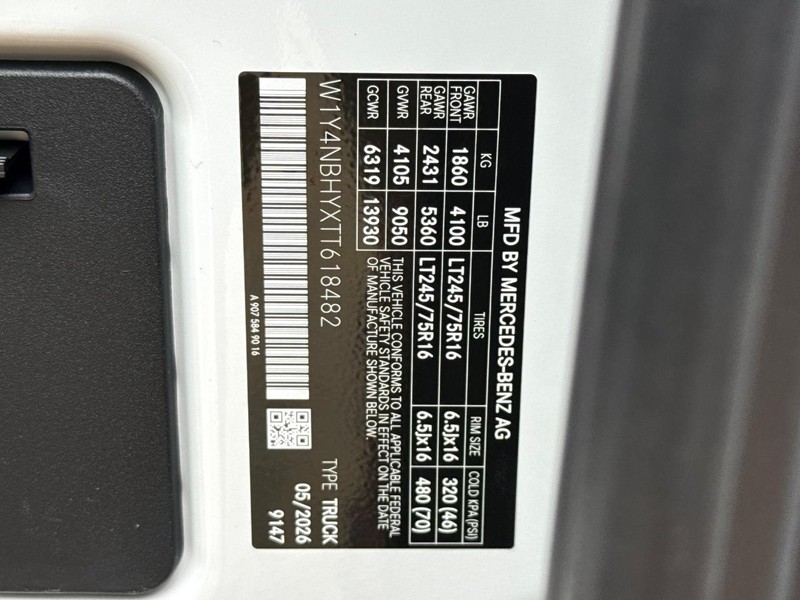 Mercedes-Benz Sprinter Van Vehicle Image 18