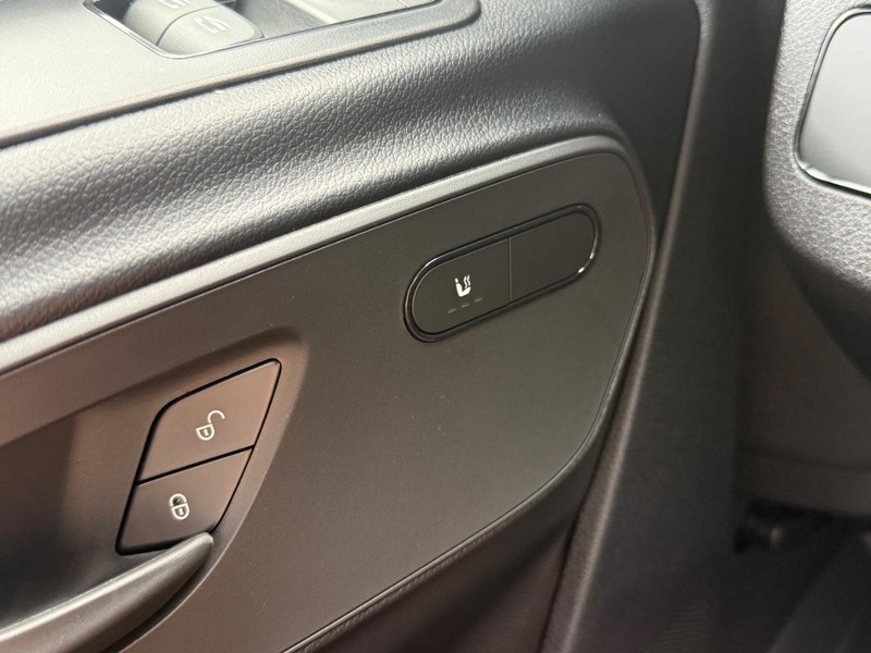 Mercedes-Benz Sprinter Van Vehicle Image 15