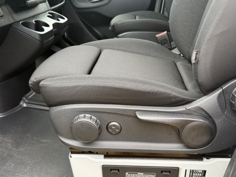 Mercedes-Benz Sprinter Van Vehicle Image 16