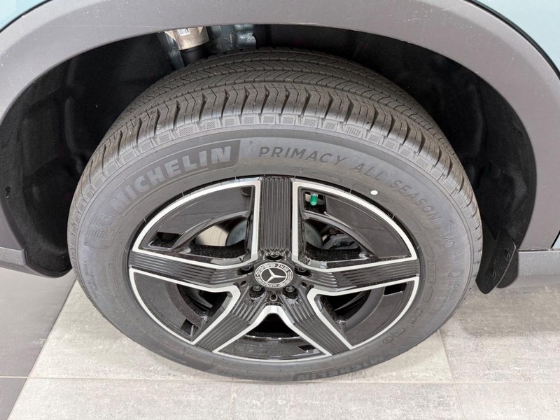Mercedes-Benz GLC Vehicle Image 3
