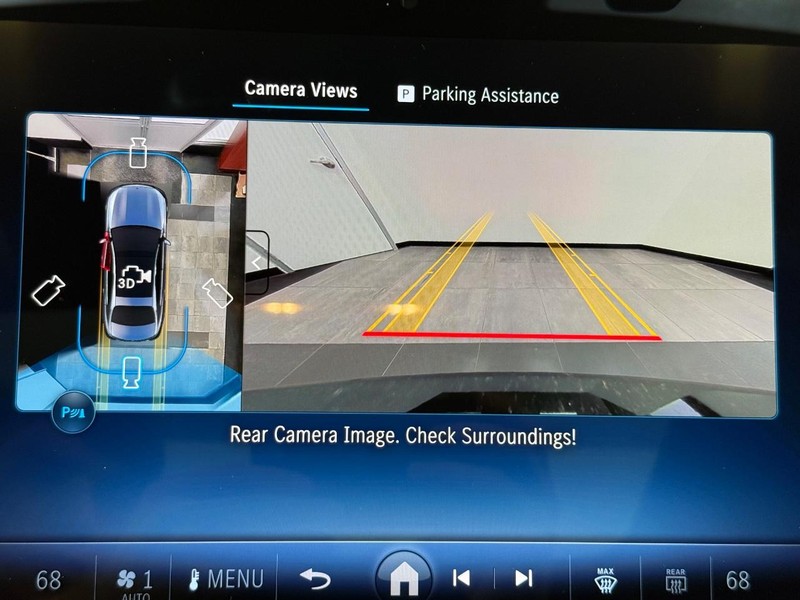 Mercedes-Benz E-Class Vehicle Image 14