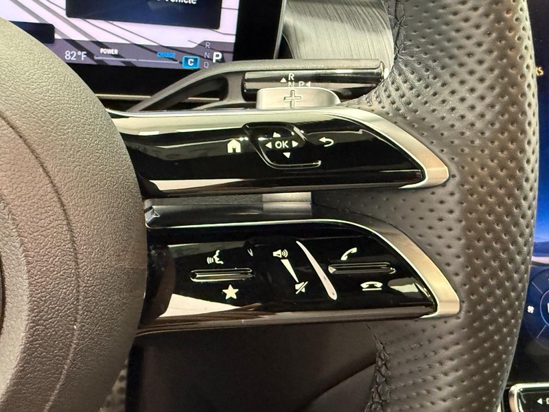 Mercedes-Benz GLC Vehicle Image 15