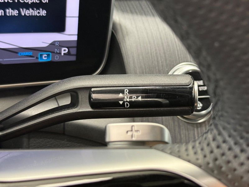 Mercedes-Benz GLC Vehicle Image 16