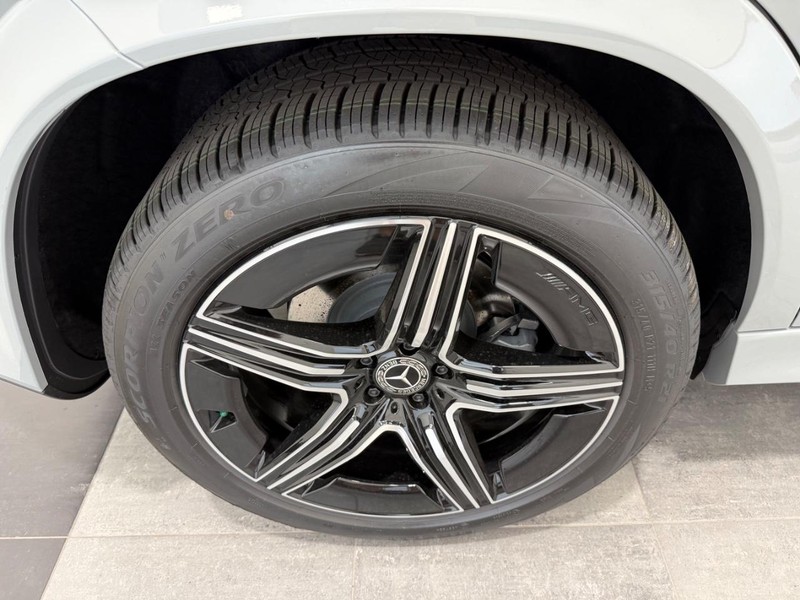 Mercedes-Benz GLE Vehicle Image 3