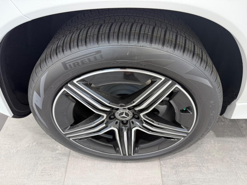Mercedes-Benz GLE Vehicle Image 3
