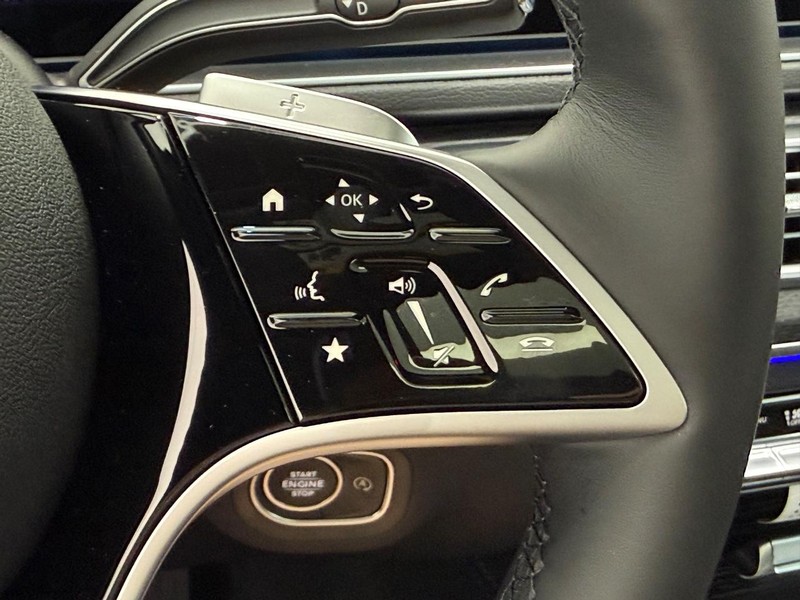 Mercedes-Benz GLE Vehicle Image 13