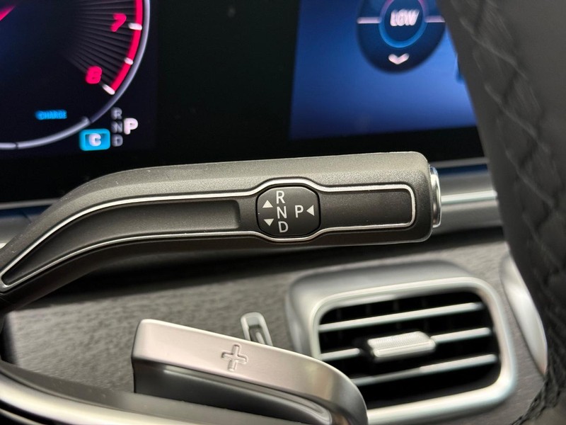 Mercedes-Benz GLE Vehicle Image 14