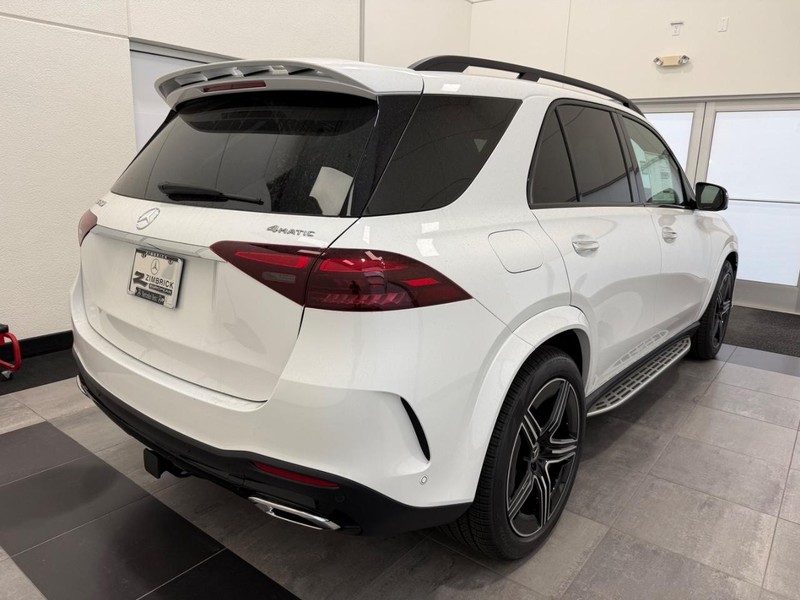 Mercedes-Benz GLE Vehicle Image 2