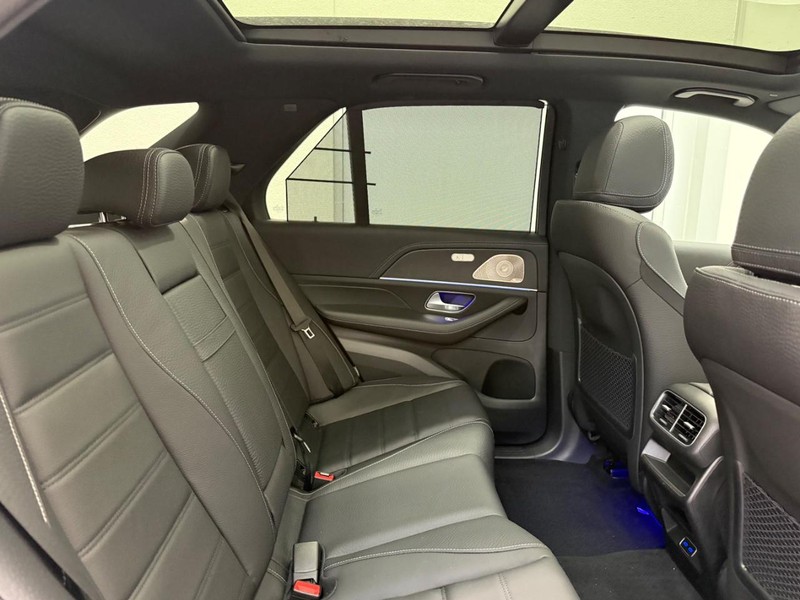 Mercedes-Benz GLE Vehicle Image 4