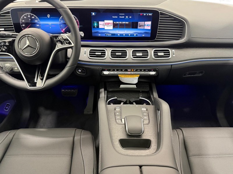 Mercedes-Benz GLE Vehicle Image 5