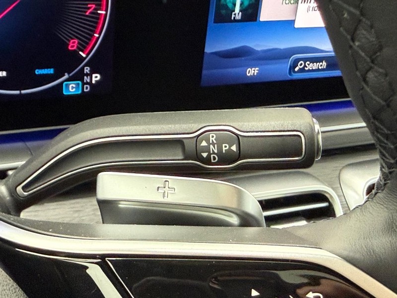 Mercedes-Benz GLE Vehicle Image 13