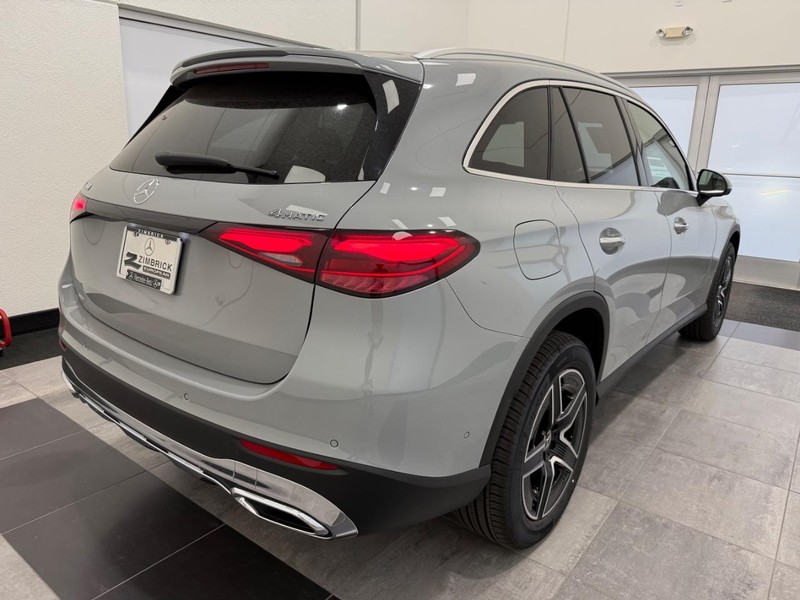 Mercedes-Benz GLC Vehicle Image 2