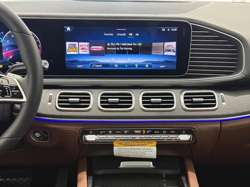 Mercedes-Benz GLE Vehicle Image 7