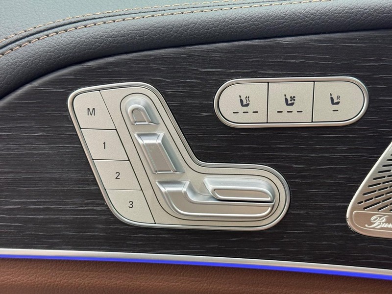 Mercedes-Benz GLE Vehicle Image 10
