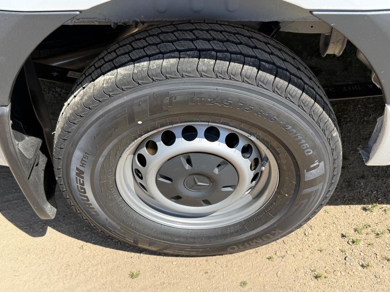 Mercedes-Benz Sprinter Van Vehicle Image 4