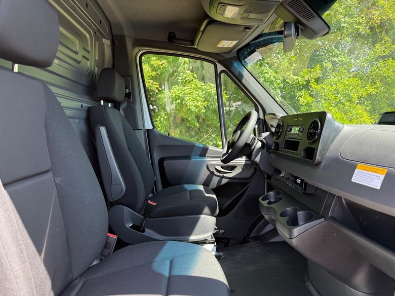 Mercedes-Benz Sprinter Van Vehicle Image 6