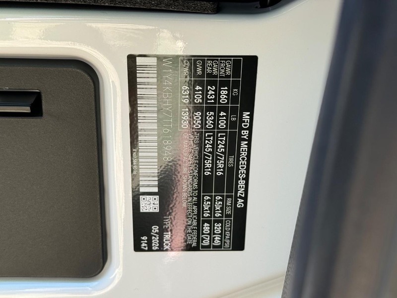Mercedes-Benz Sprinter Van Vehicle Image 16