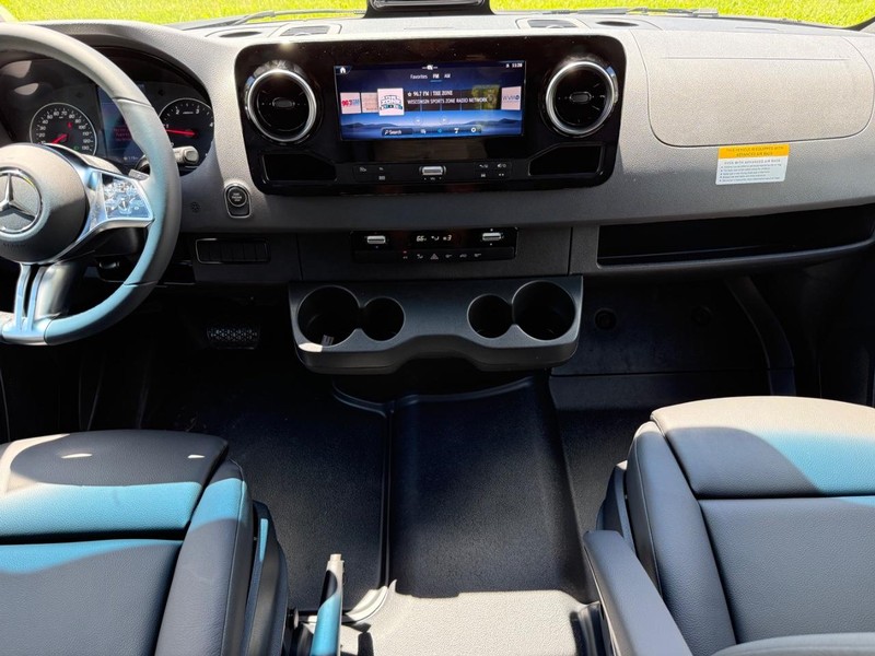 Mercedes-Benz Sprinter Van Vehicle Image 6