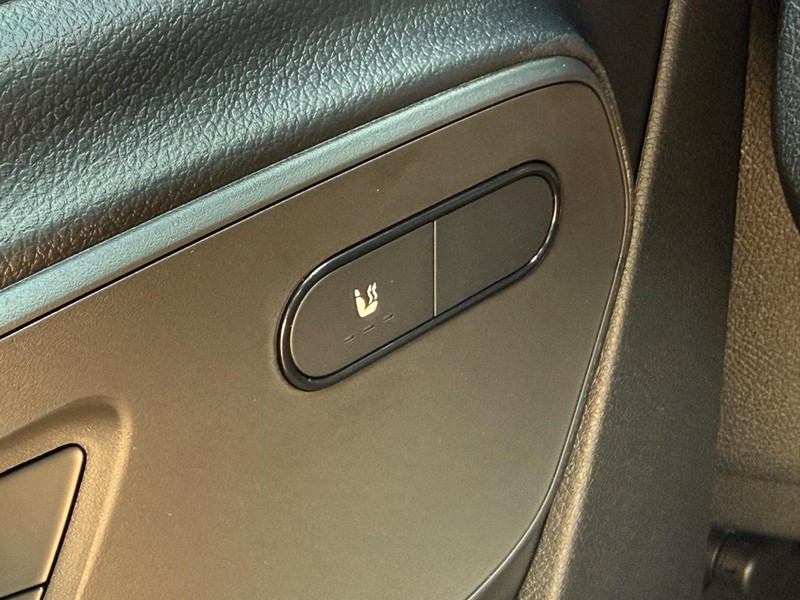 Mercedes-Benz Sprinter Van Vehicle Image 15