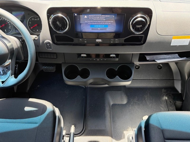 Mercedes-Benz Sprinter Van Vehicle Image 7