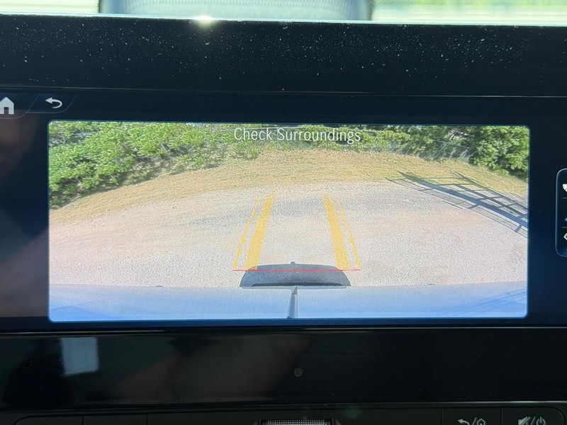 Mercedes-Benz Sprinter Van Vehicle Image 14