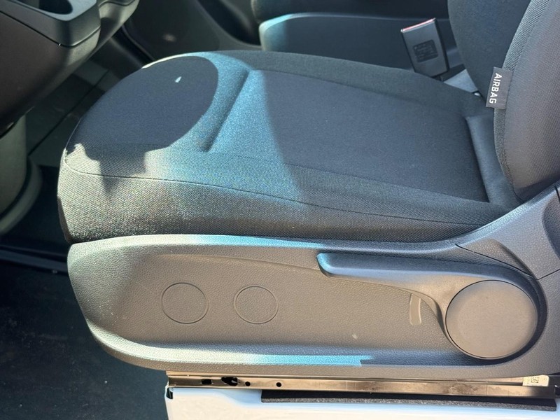 Mercedes-Benz Sprinter Van Vehicle Image 17