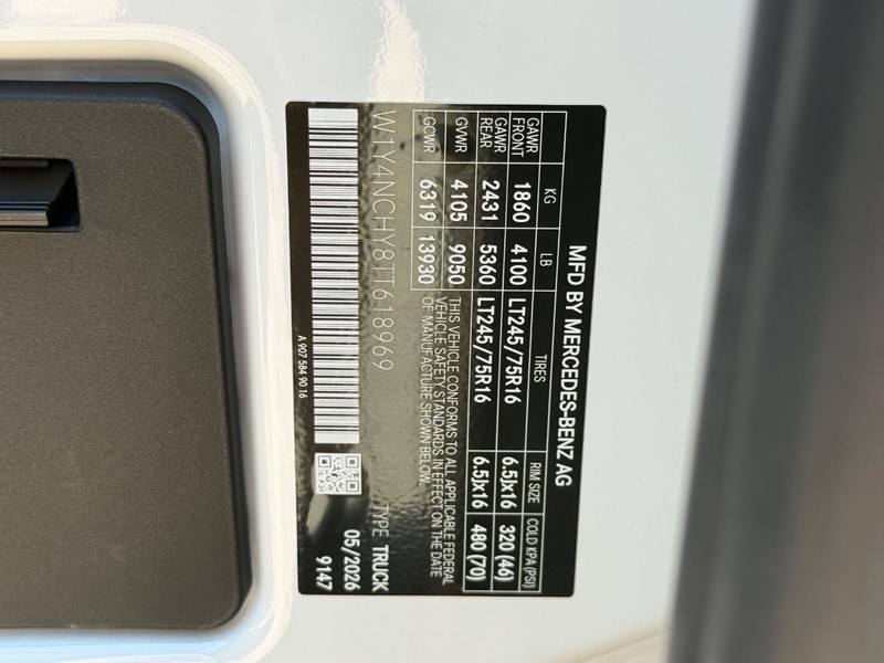 Mercedes-Benz Sprinter Van Vehicle Image 18