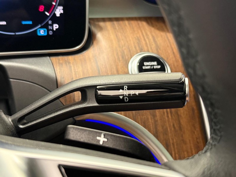 Mercedes-Benz CLE Vehicle Full-screen Gallery Image 16