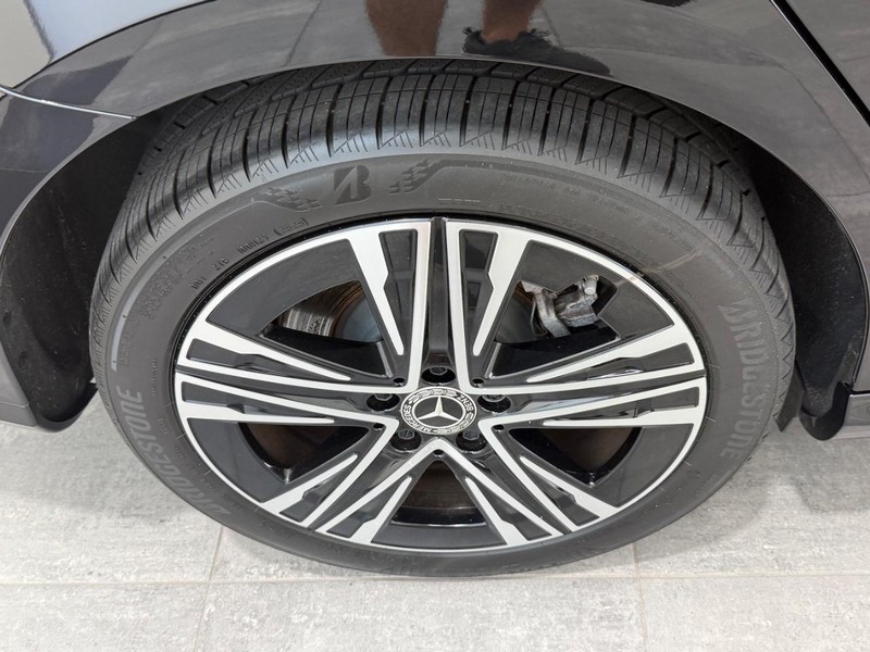 Mercedes-Benz CLA Vehicle Image 3