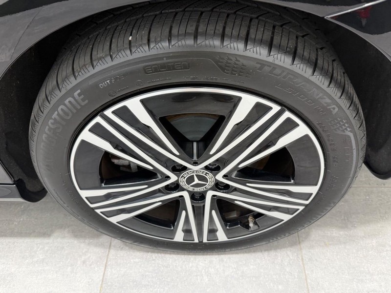 Mercedes-Benz CLA Vehicle Image 6